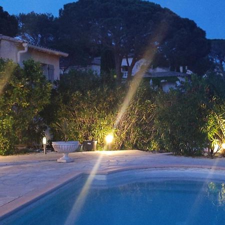 Grand Appartement Dans Maison Avec Piscine Privee Fréjus Εξωτερικό φωτογραφία