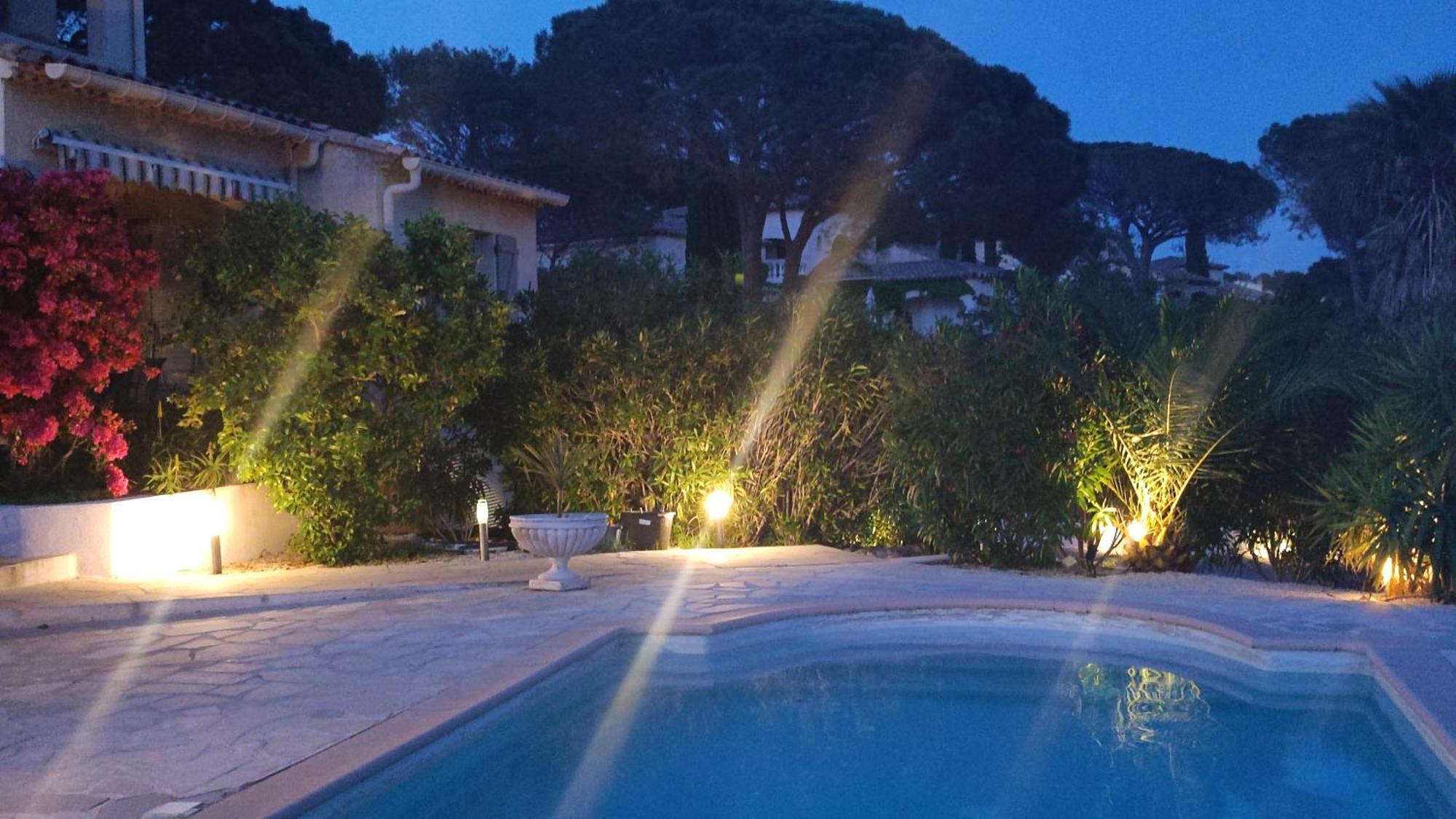 Grand Appartement Dans Maison Avec Piscine Privee Fréjus Εξωτερικό φωτογραφία