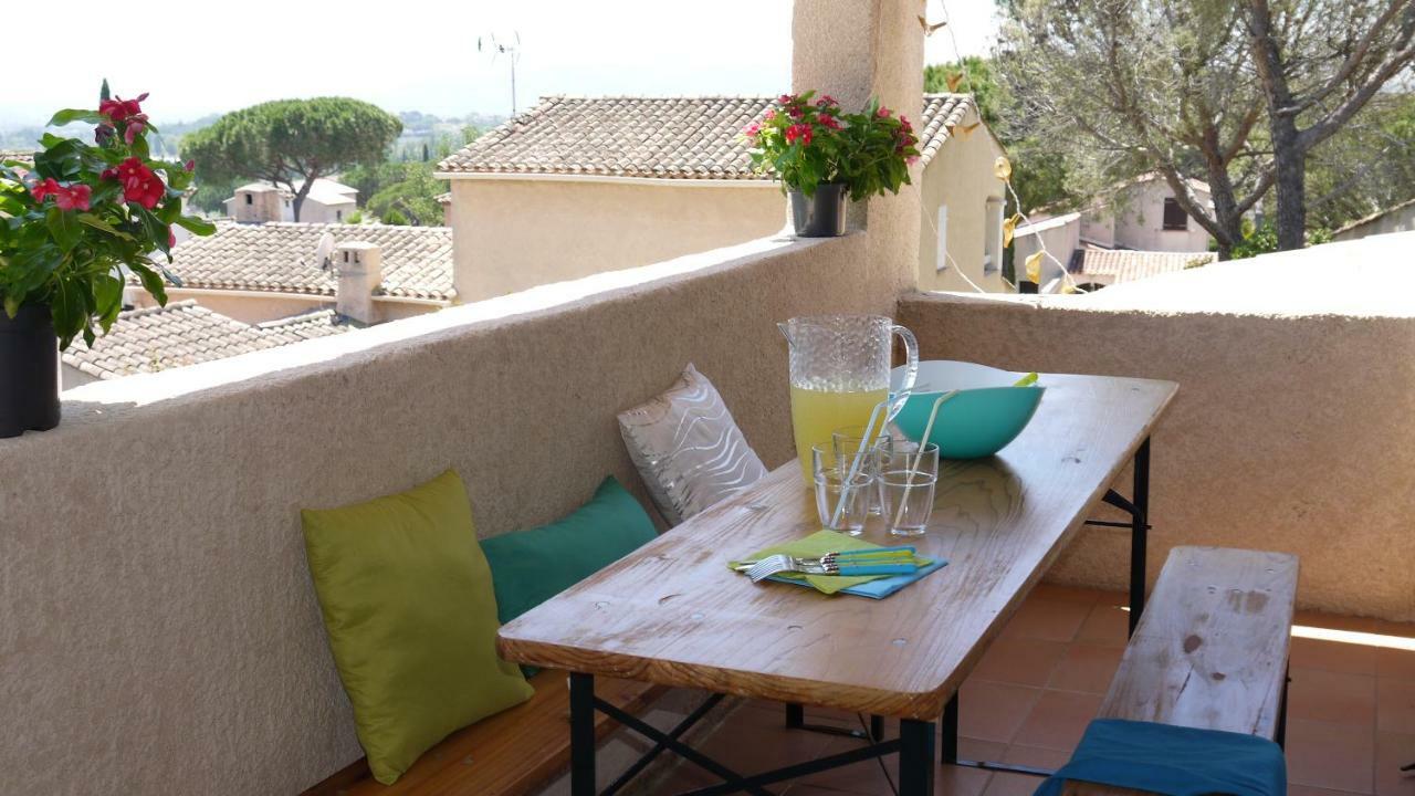 Grand Appartement Dans Maison Avec Piscine Privee Fréjus Εξωτερικό φωτογραφία